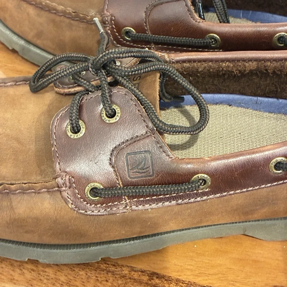Sperry Top Sider Leeward 2-Eye Boat Shoes Men 10.5M Casual Lace Up Leather Brown